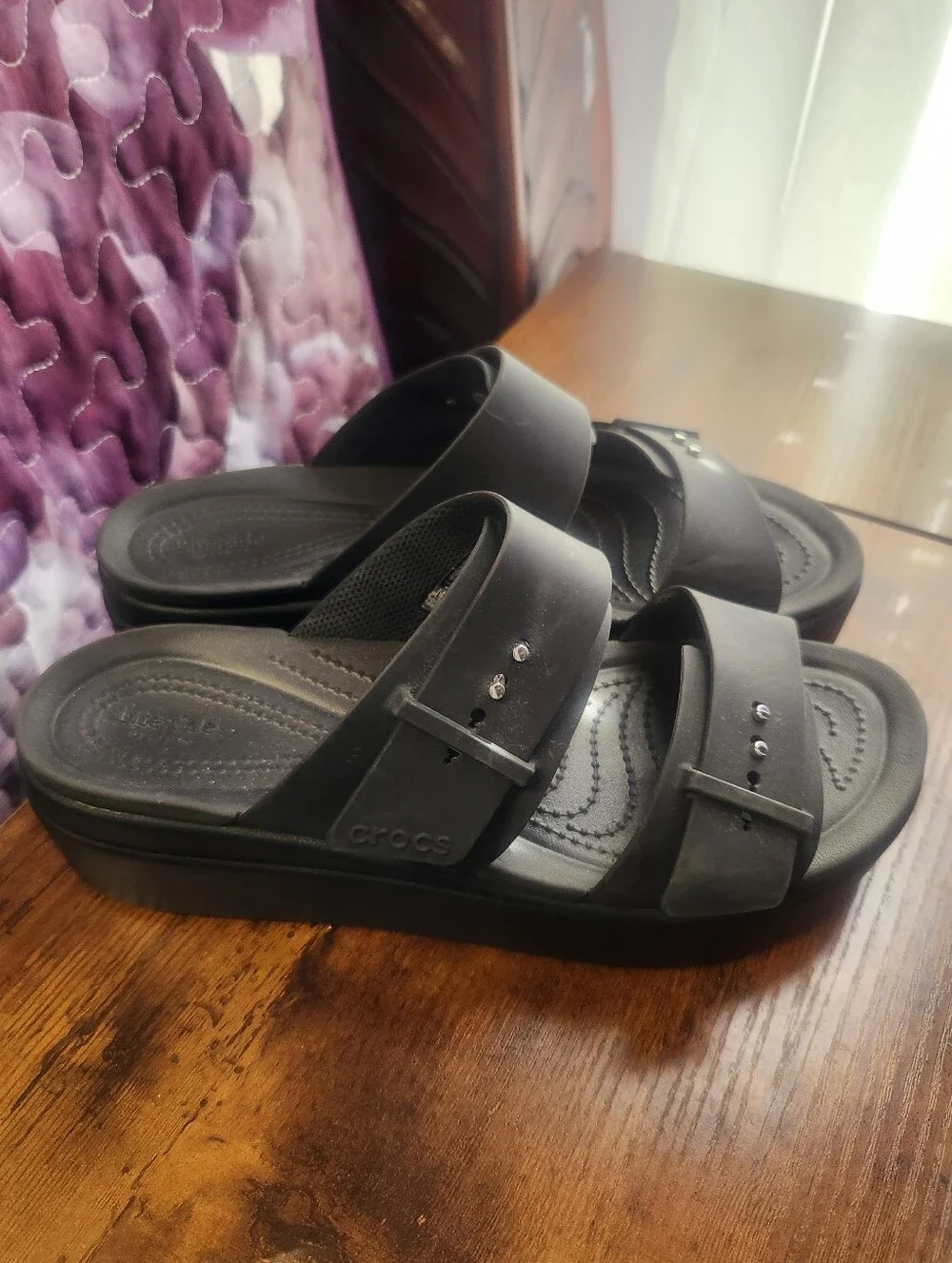 Crocs Brooklyn Buckle Low Wedge Sandal Size 10